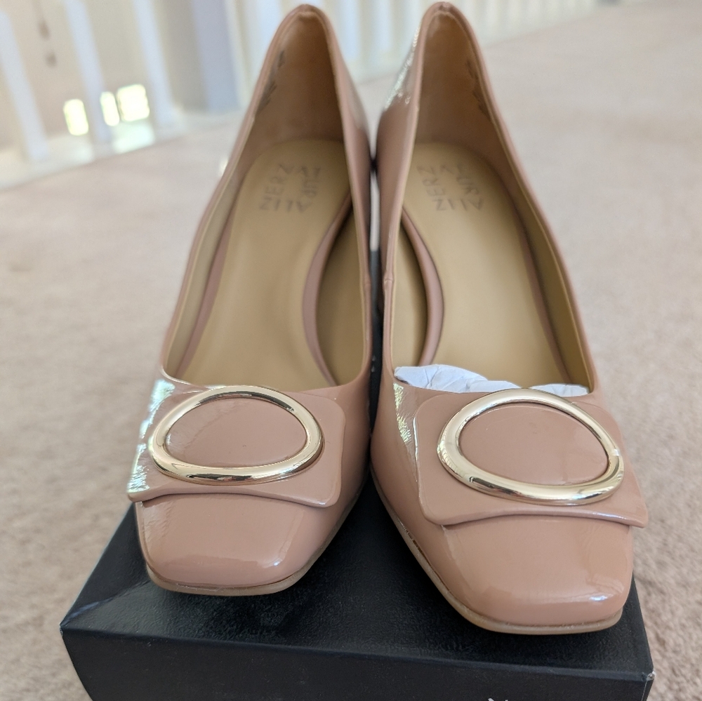 Elegant Nude Women's Shoes - New In Box